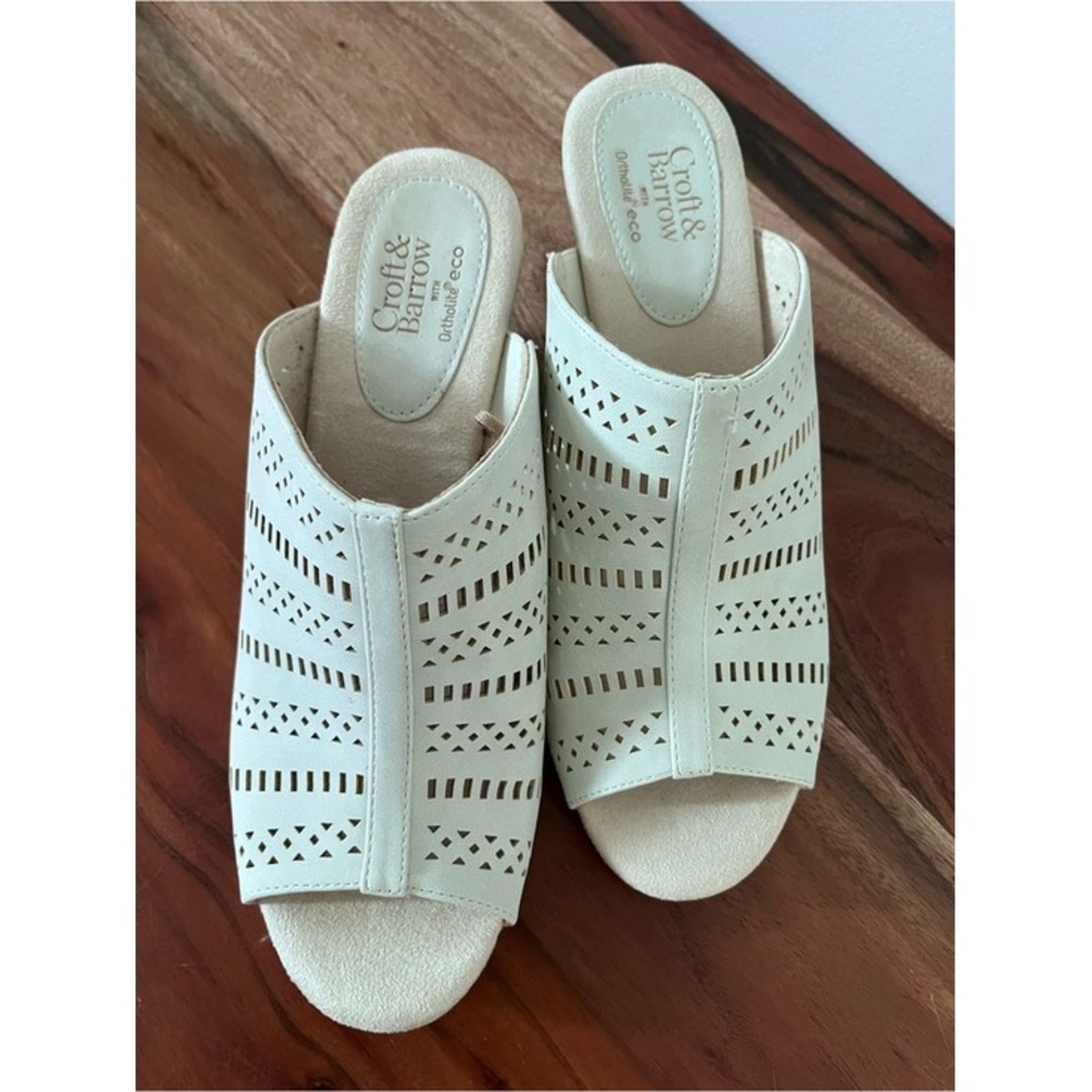 Croft & Barrow Ivory Laser Cut Wedge Sandals Ortholite Eco Slides Womens 7.5 M
